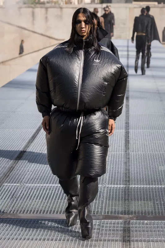00033-rick-owens-spring-2027-menswear-credit-brand