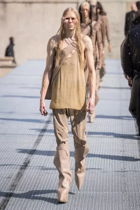 00054-rick-owens-spring-2027-menswear-credit-brand