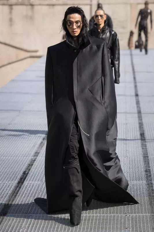 00070-rick-owens-spring-2027-menswear-credit-brand