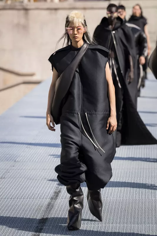 00048-rick-owens-spring-2027-menswear-credit-brand