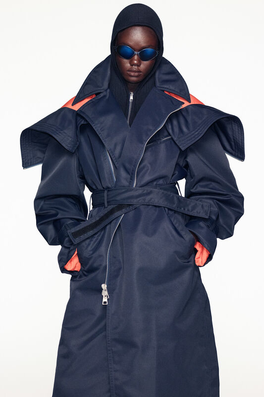 Gaultier Resort PO S27 011