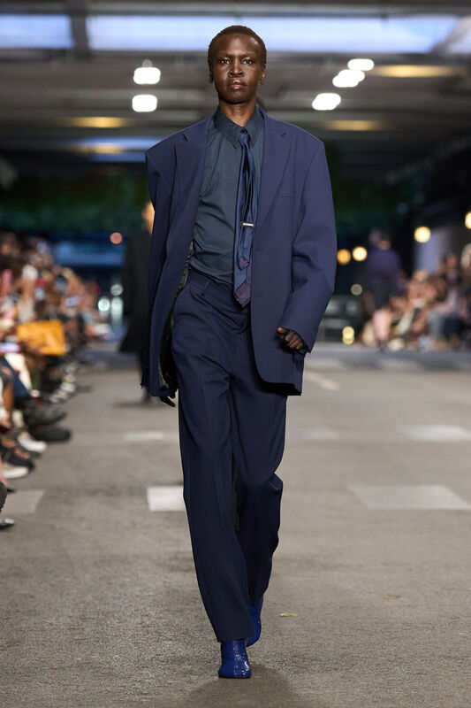 Vetements m S27 006