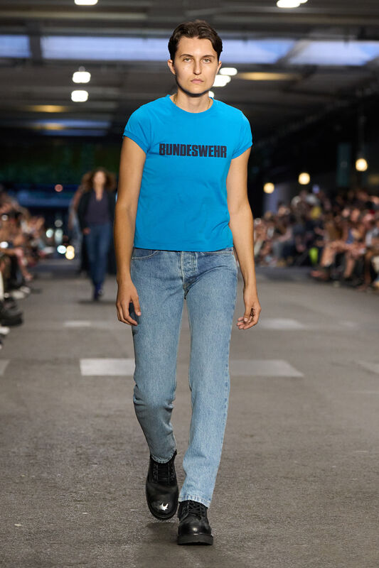 Vetements m S27 023