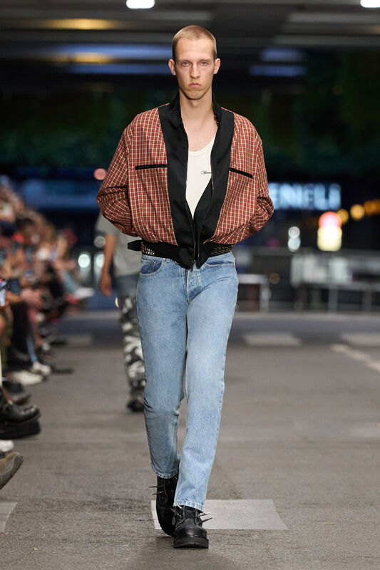 Vetements m S27 025