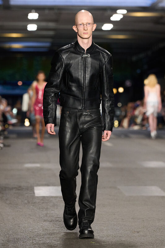 Vetements m S27 045