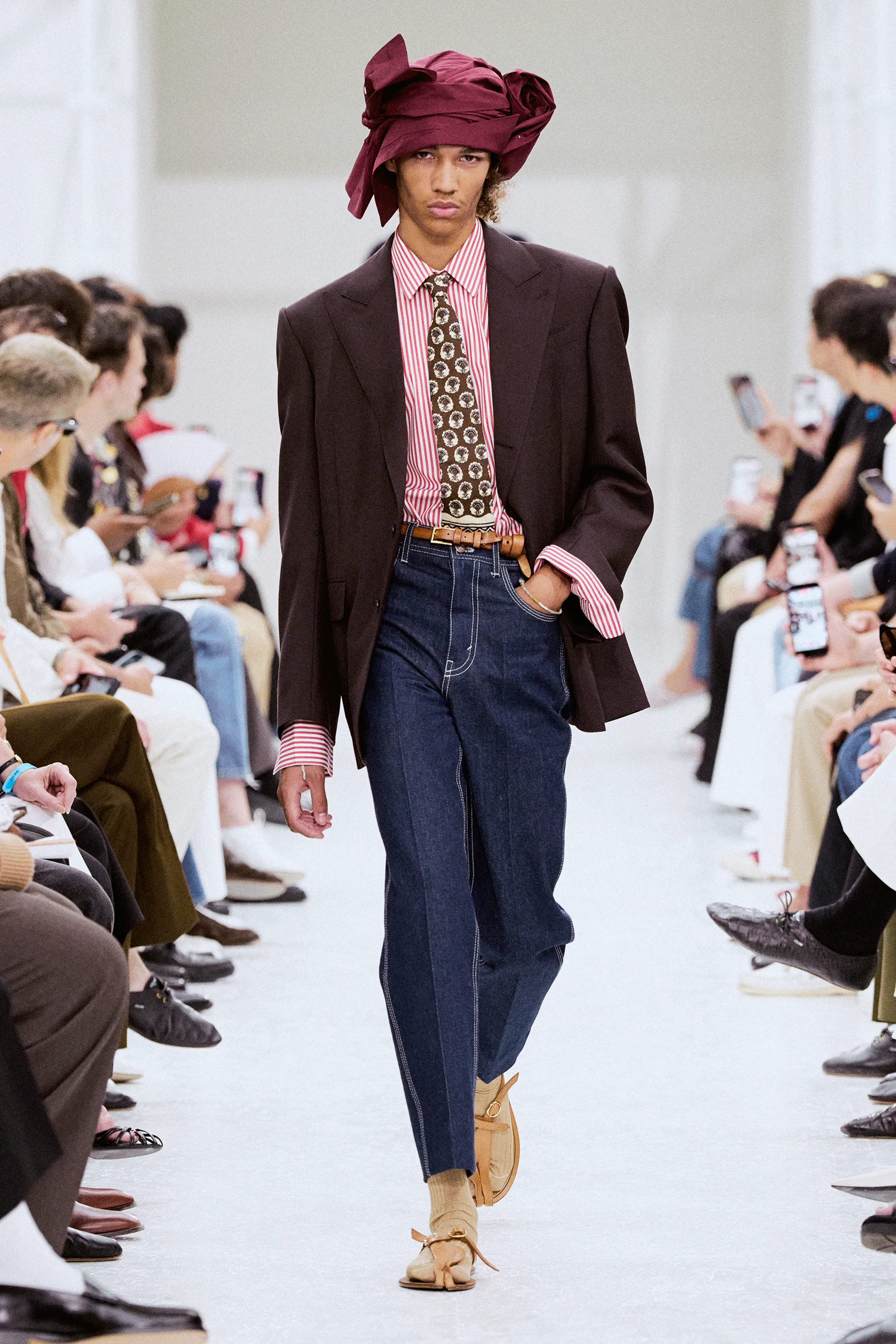 00029-celine-spring-2027-menswear-credit-brand