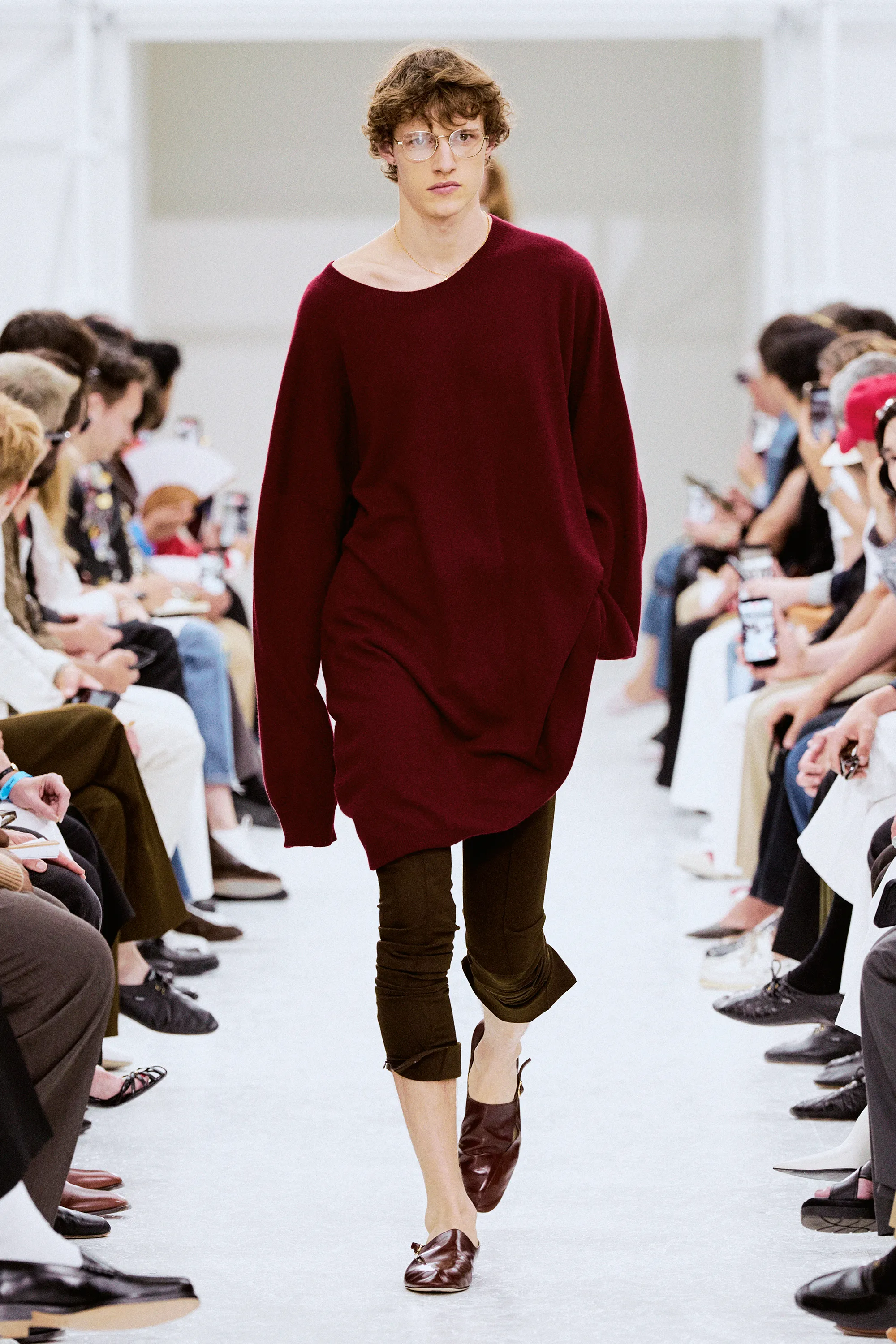 00032-celine-spring-2027-menswear-credit-brand