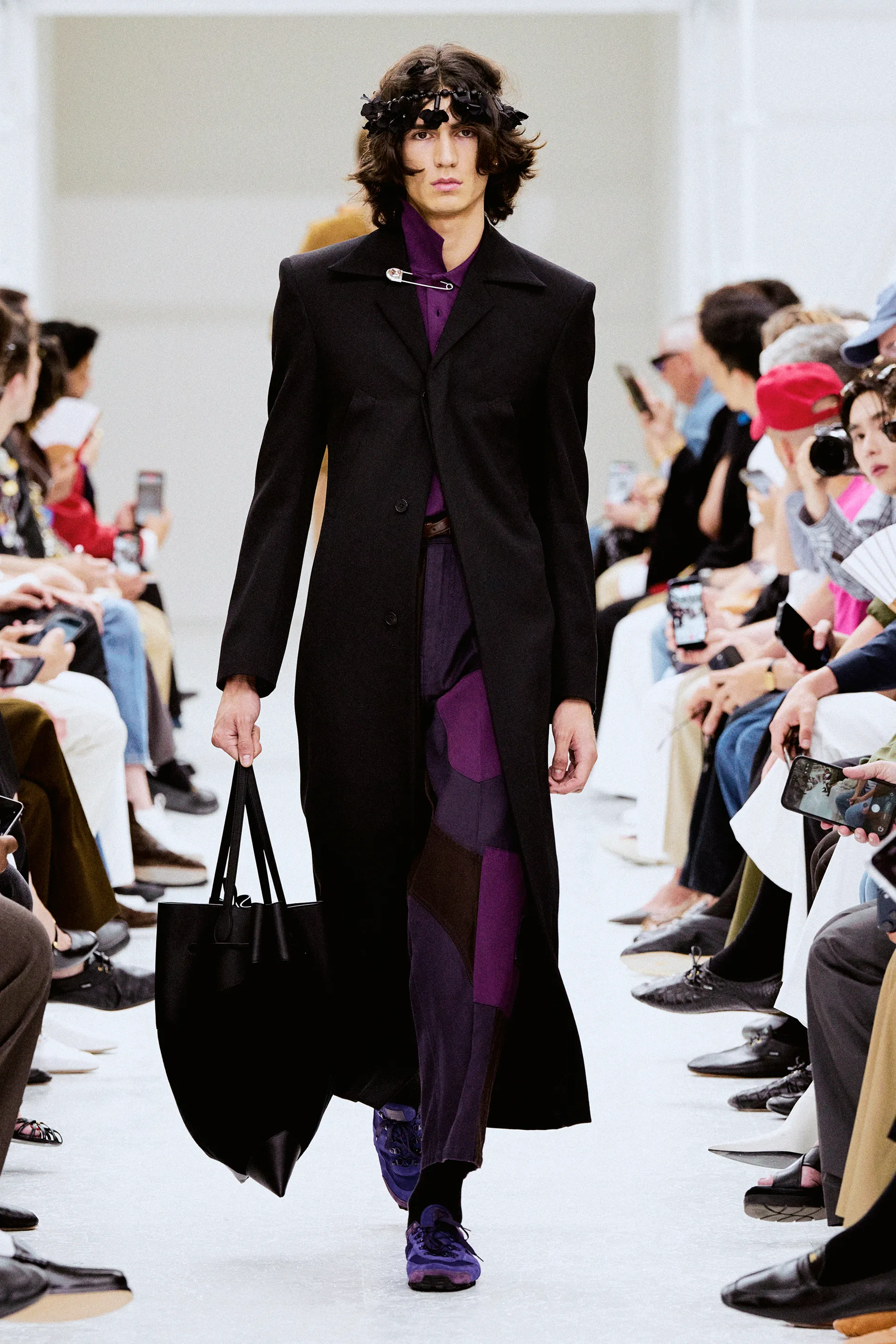 00053-celine-spring-2027-menswear-credit-brand