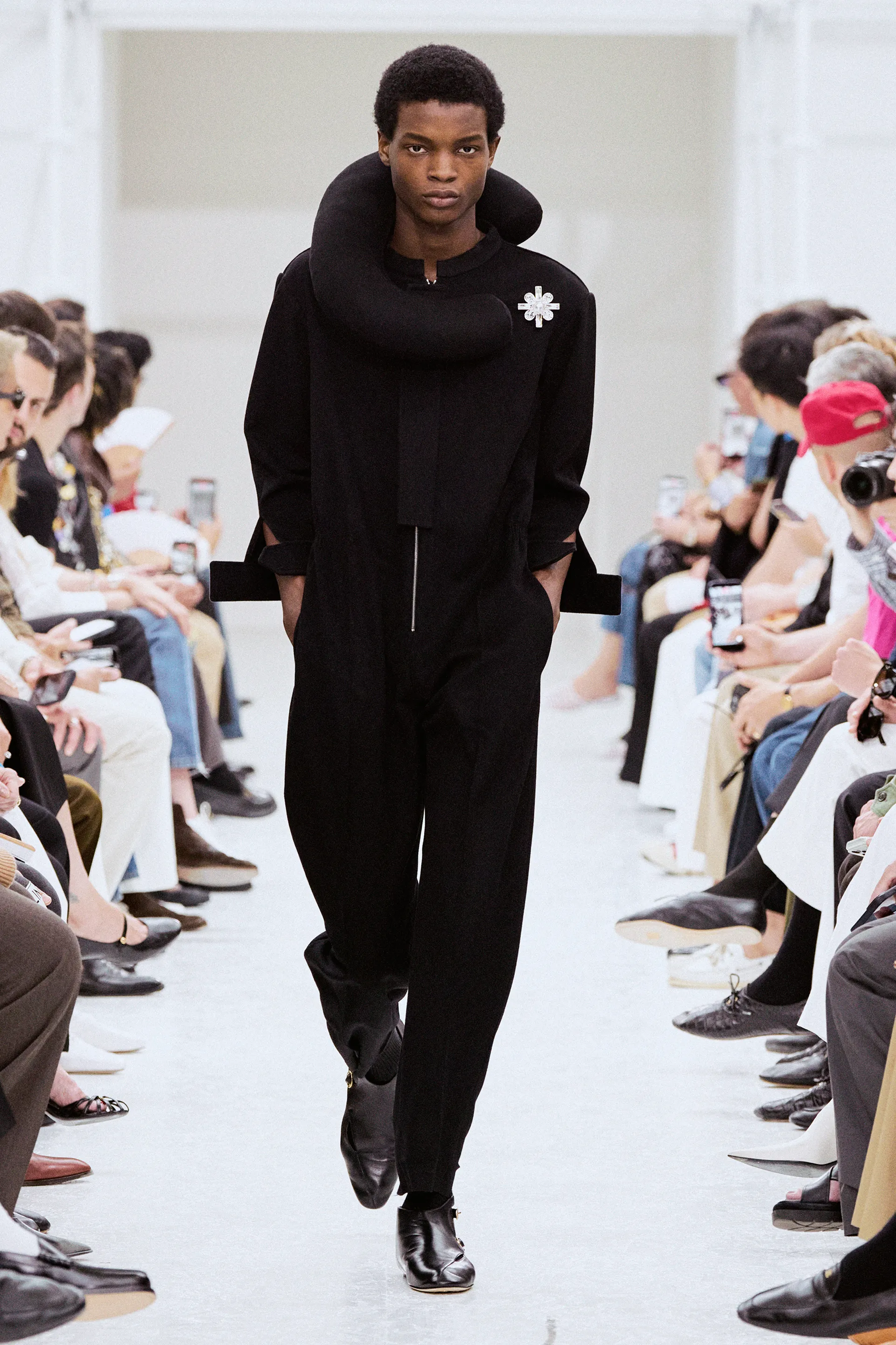 00073-celine-spring-2027-menswear-credit-brand
