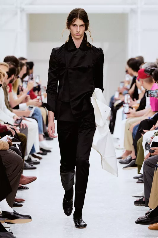 00003-celine-spring-2027-menswear-credit-brand