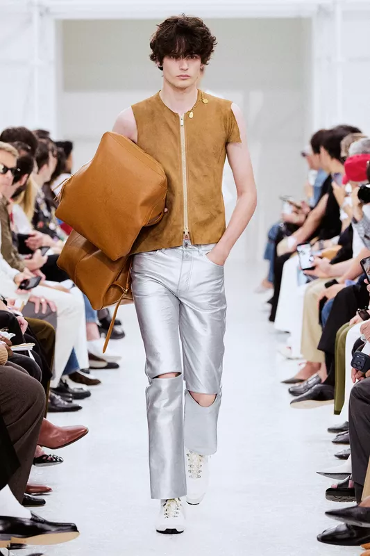 00015-celine-spring-2027-menswear-credit-brand