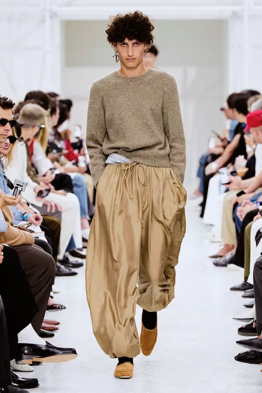 00017-celine-spring-2027-menswear-credit-brand