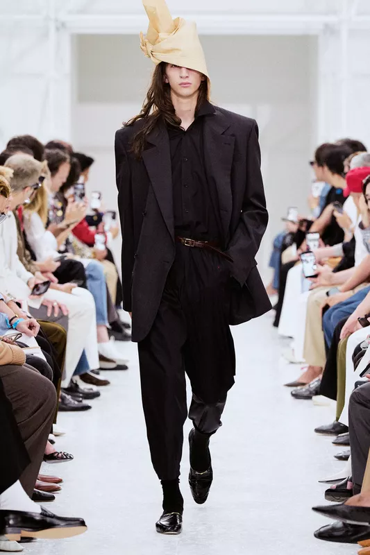 00019-celine-spring-2027-menswear-credit-brand