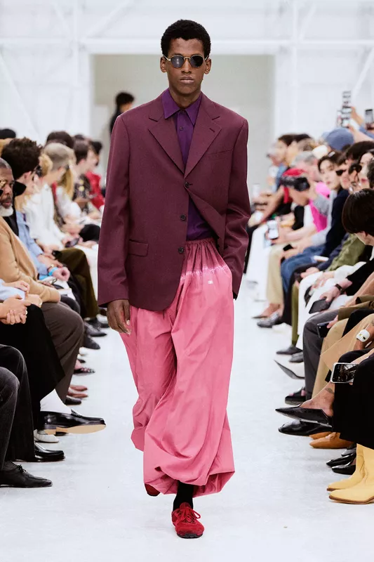 00022-celine-spring-2027-menswear-credit-brand