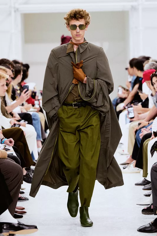 00028-celine-spring-2027-menswear-credit-brand