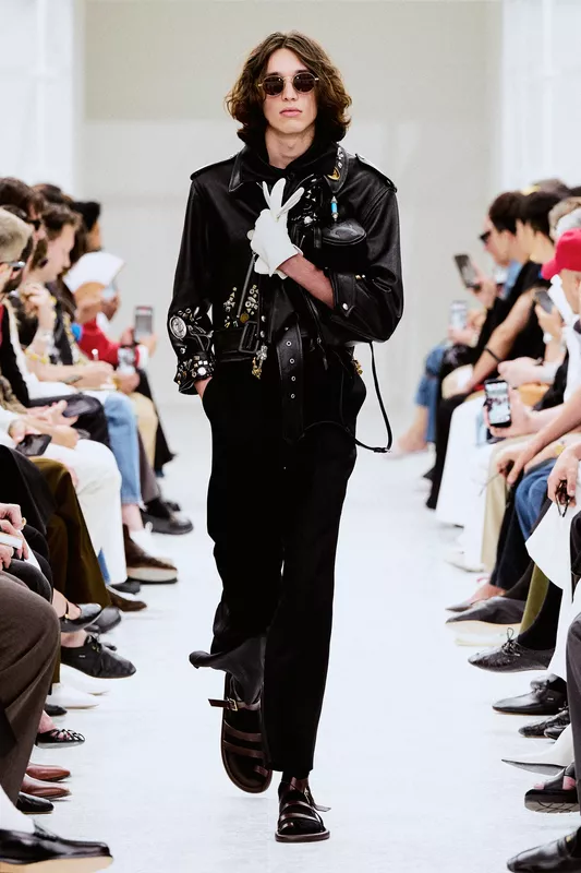 00045-celine-spring-2027-menswear-credit-brand
