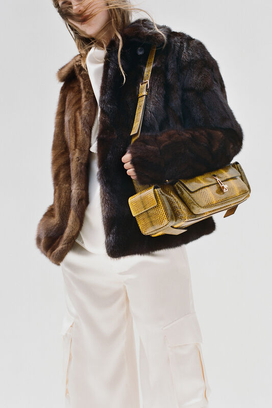Gabriela Hearst Resort PO S27 029