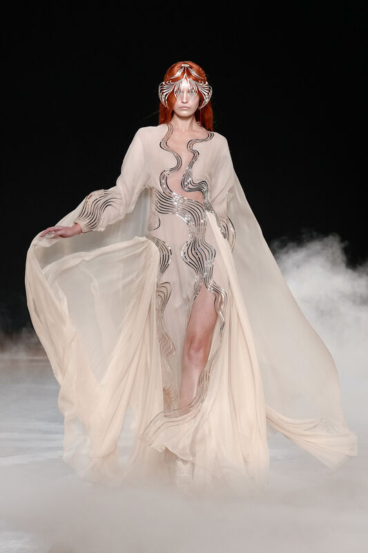 Van Herpen HC F26 007