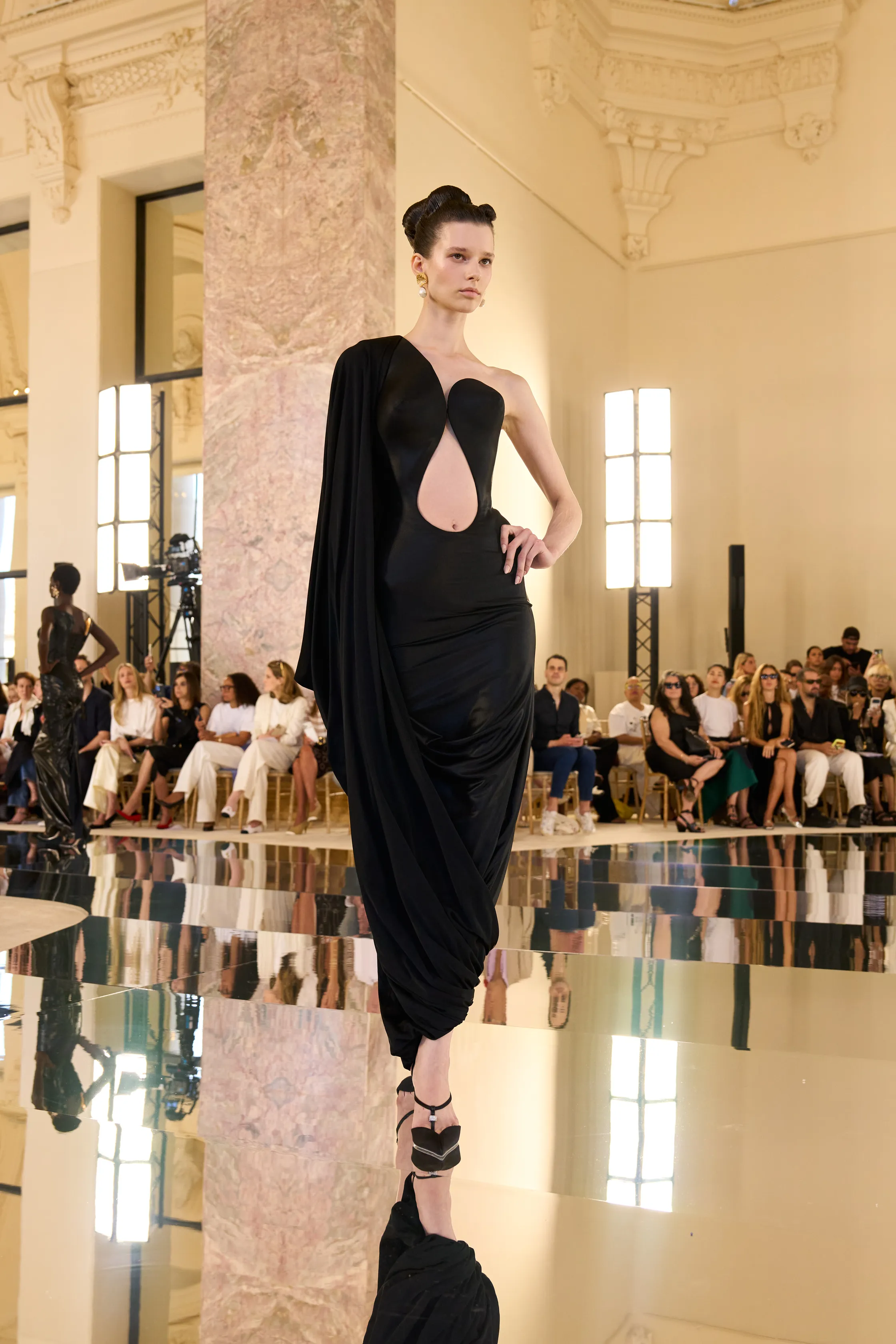 00014-schiaparelli-fall-2026-couture-credit-brand