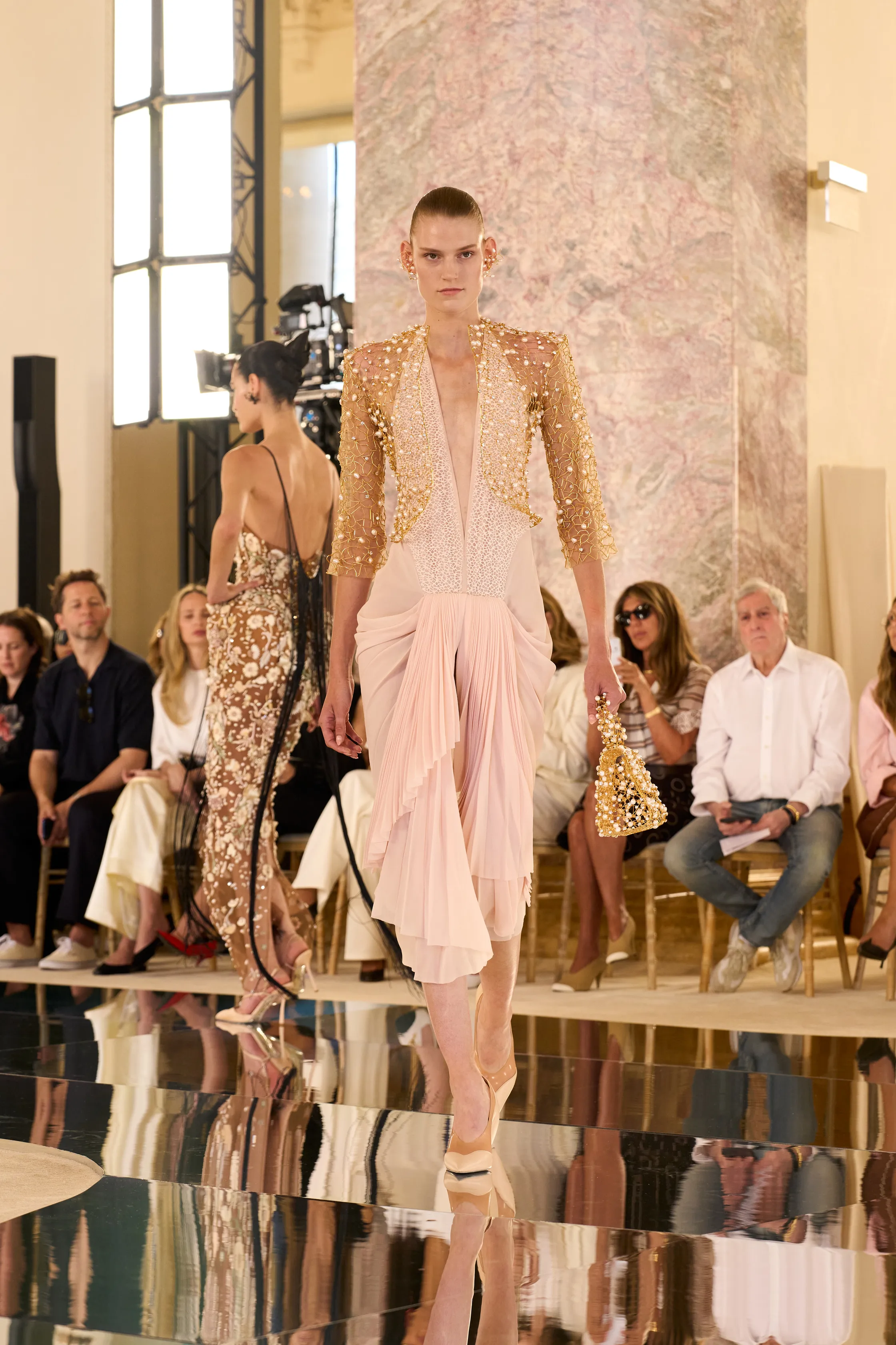 00017-schiaparelli-fall-2026-couture-credit-brand