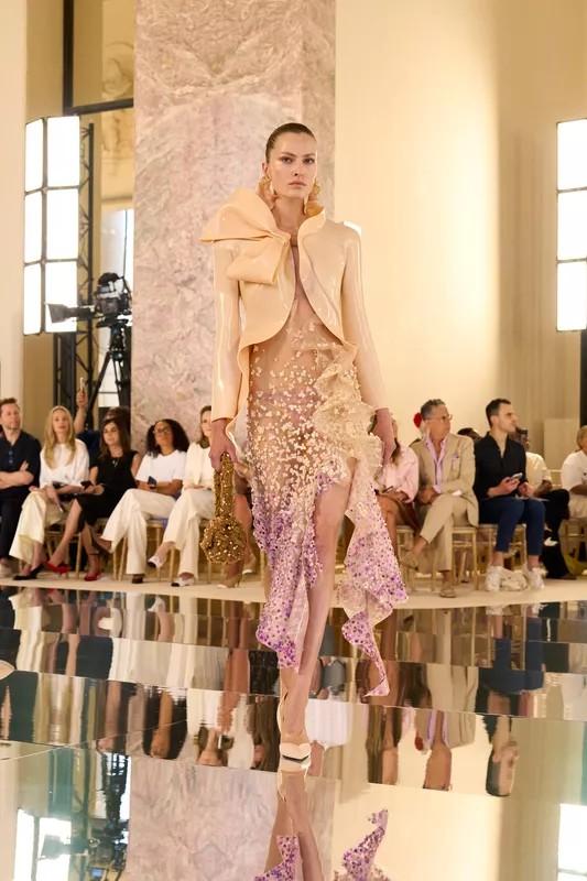 00019-schiaparelli-fall-2026-couture-credit-brand