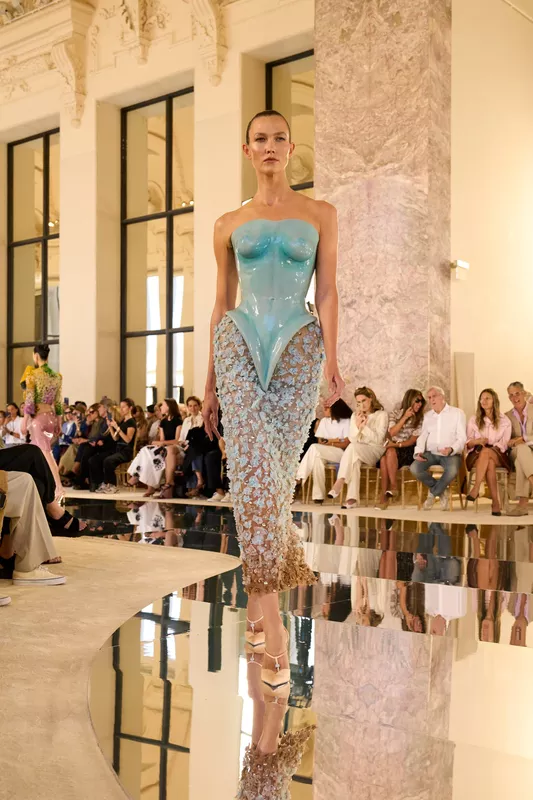 00028-schiaparelli-fall-2026-couture-credit-brand