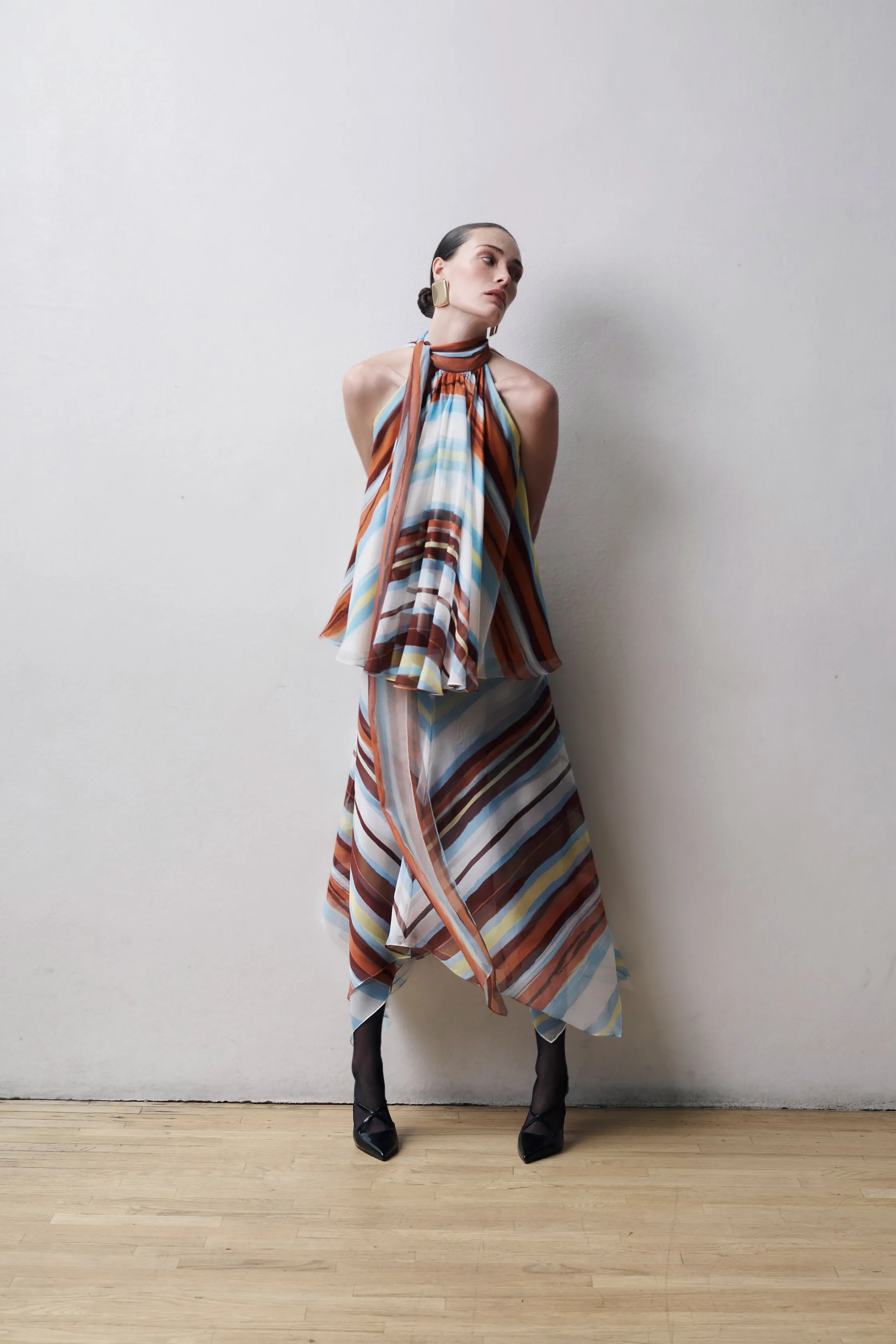 00006-prabal-gurung-resort-2027-credit-mark-grgurich-brand.jpg