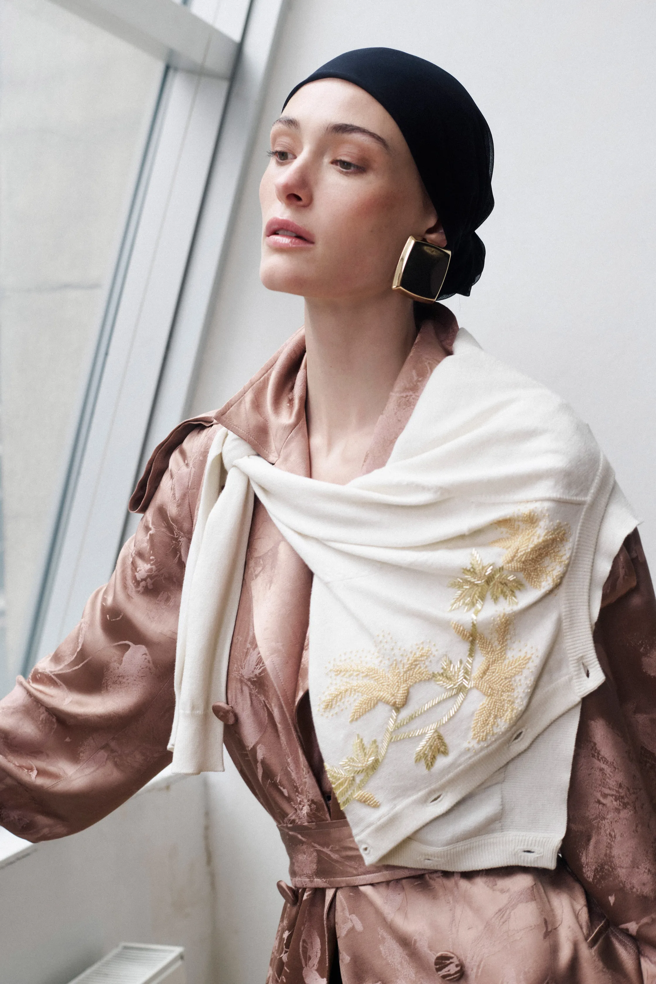 00008-prabal-gurung-resort-2027-credit-mark-grgurich-brand.jpg