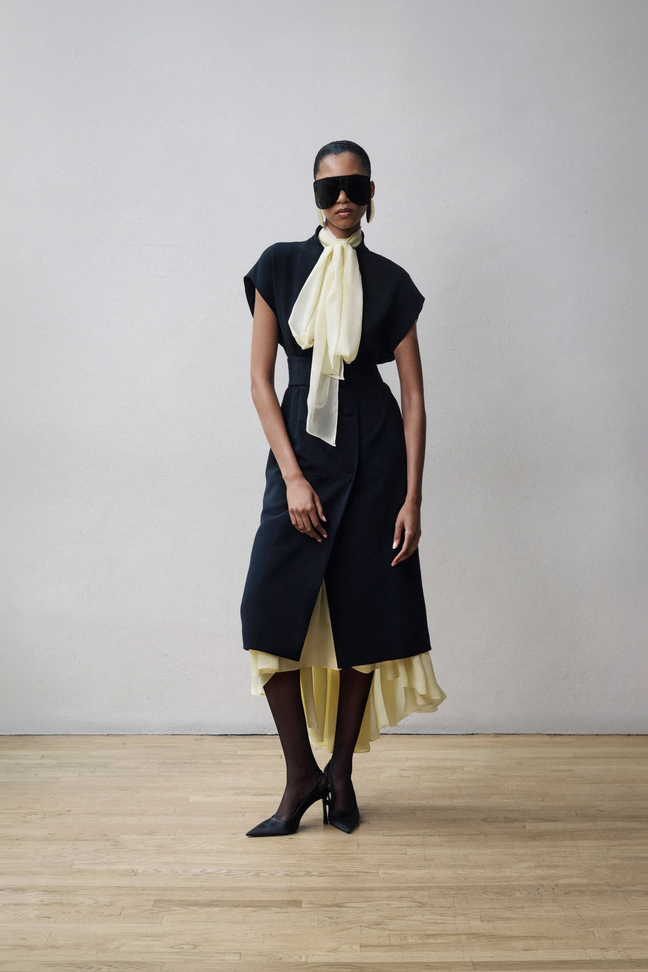 00016-prabal-gurung-resort-2027-credit-mark-grgurich-brand.jpg