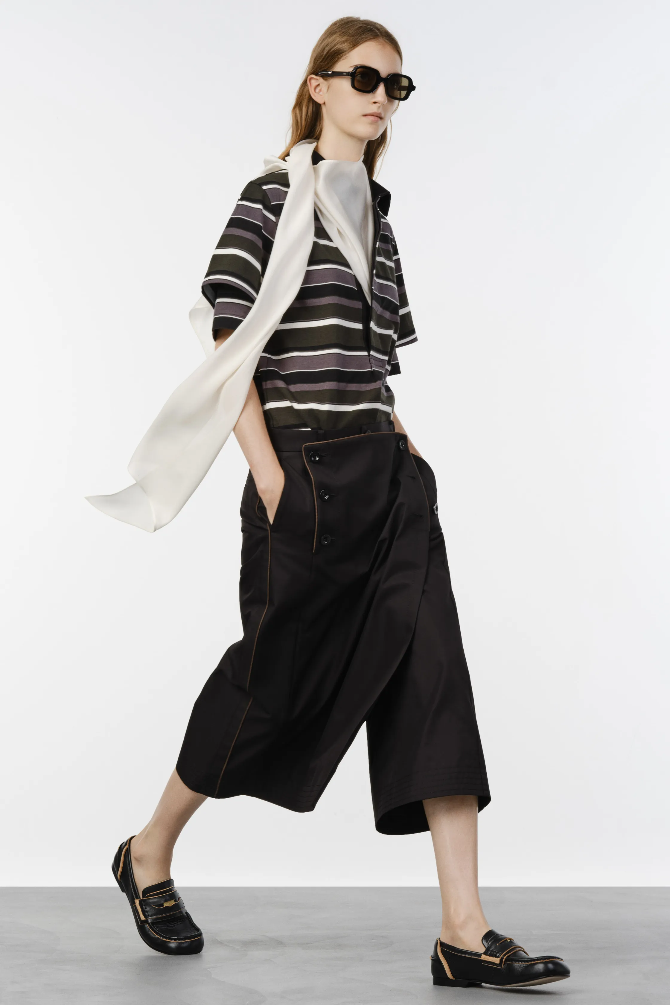 00019-sacai-resort-2027-credit-brand.jpg