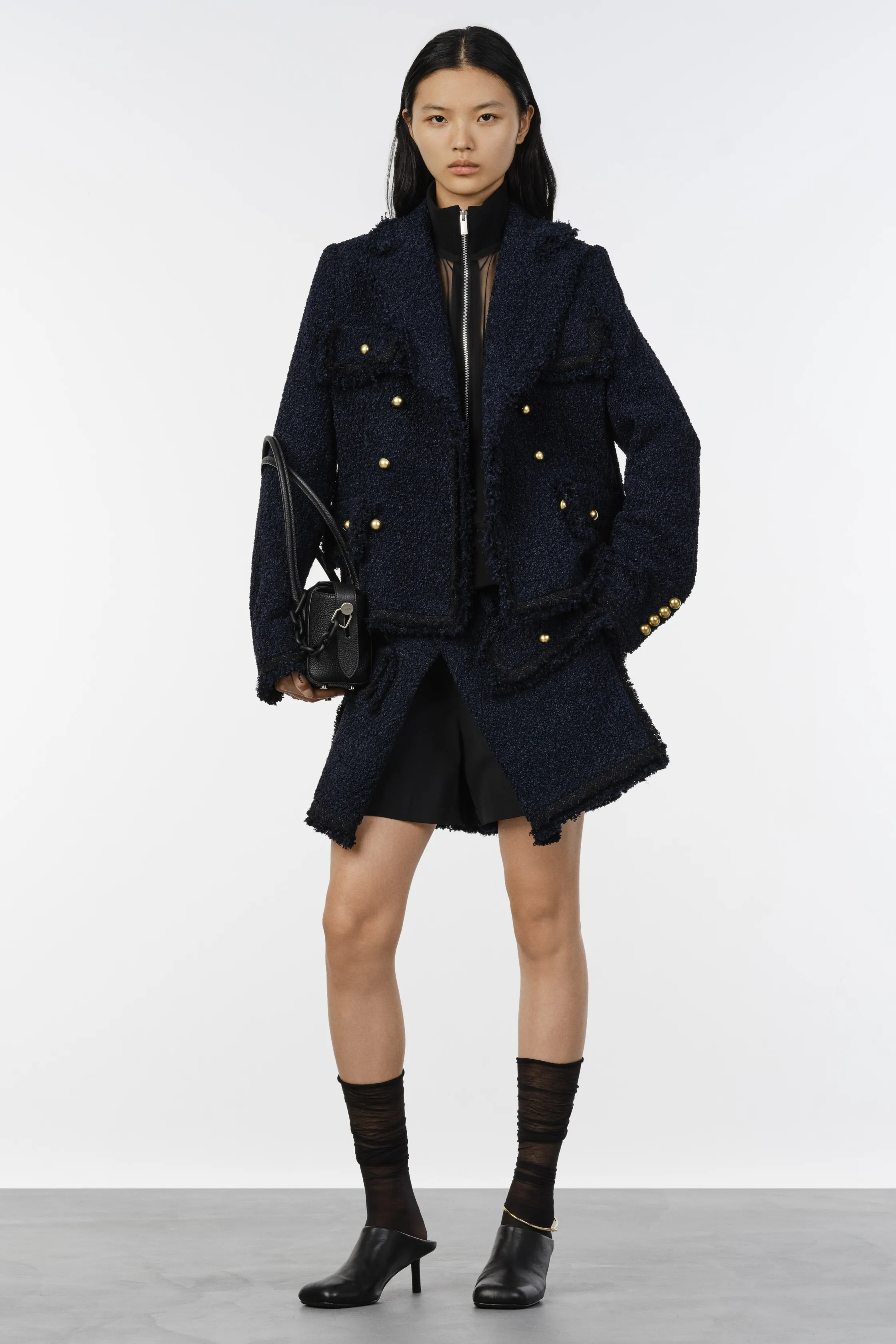 00025-sacai-resort-2027-credit-brand.jpg