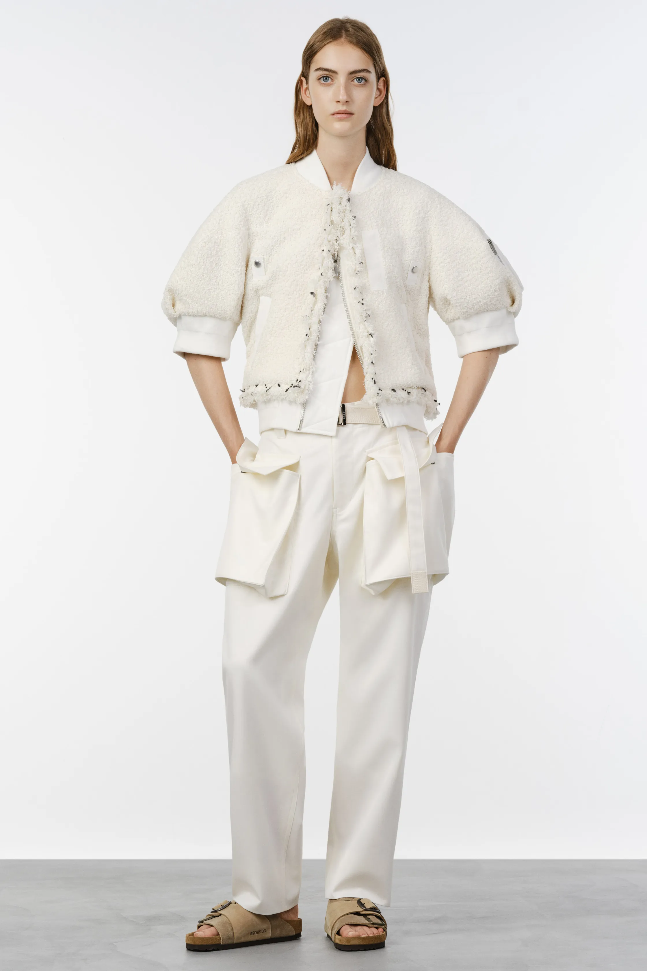 00026-sacai-resort-2027-credit-brand.jpg