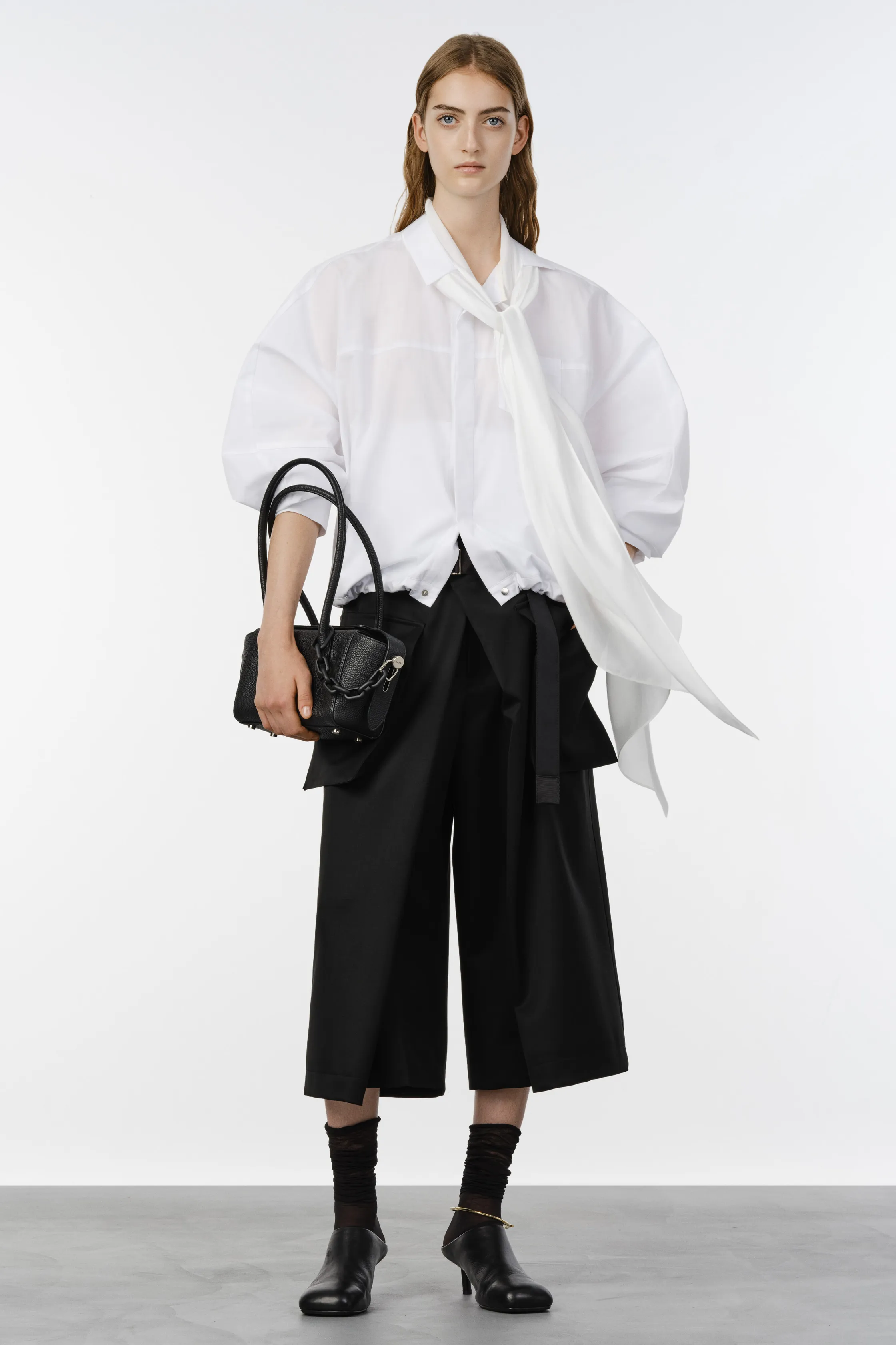 00034-sacai-resort-2027-credit-brand.jpg