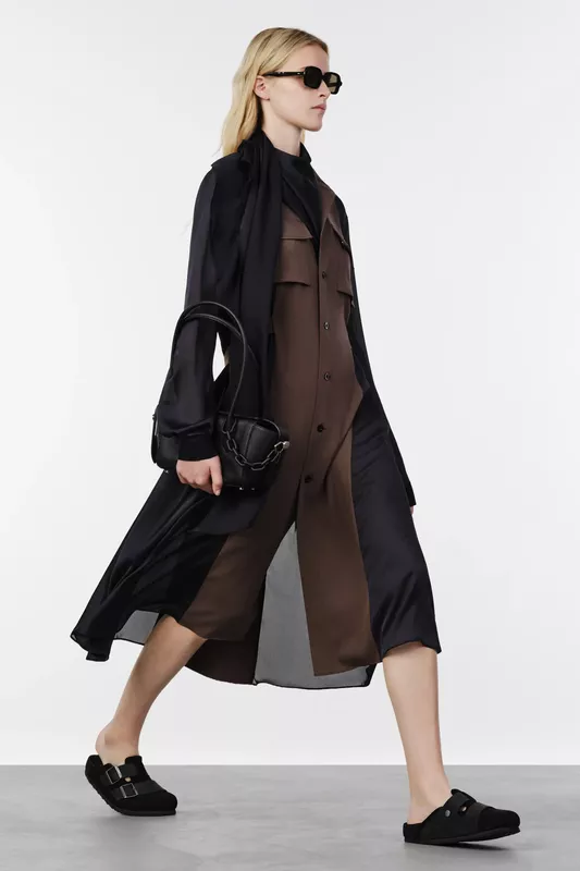 00011-sacai-resort-2027-credit-brand.jpg