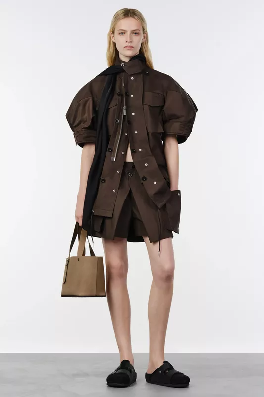 00016-sacai-resort-2027-credit-brand.jpg