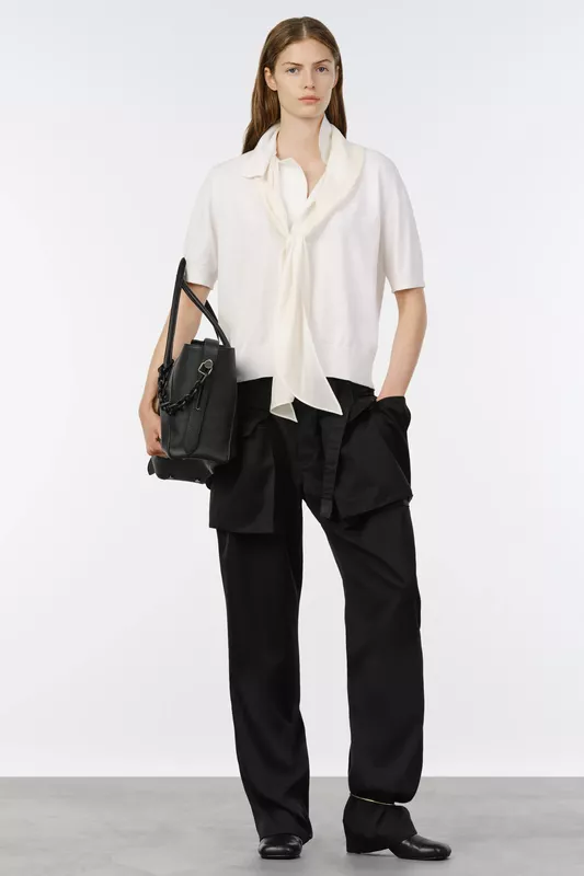 00033-sacai-resort-2027-credit-brand.jpg