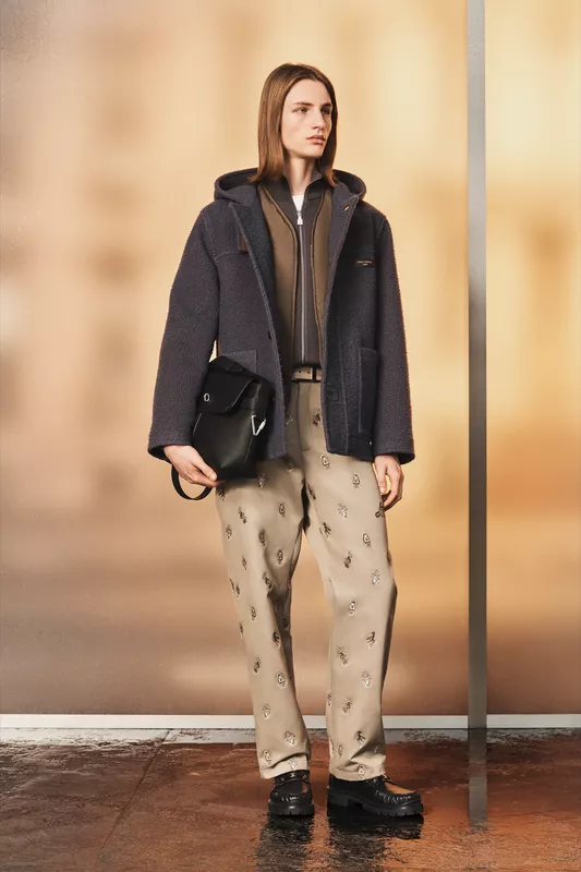 00011-louis-vuitton-resort-2027-menswear-credit-brand.jpg