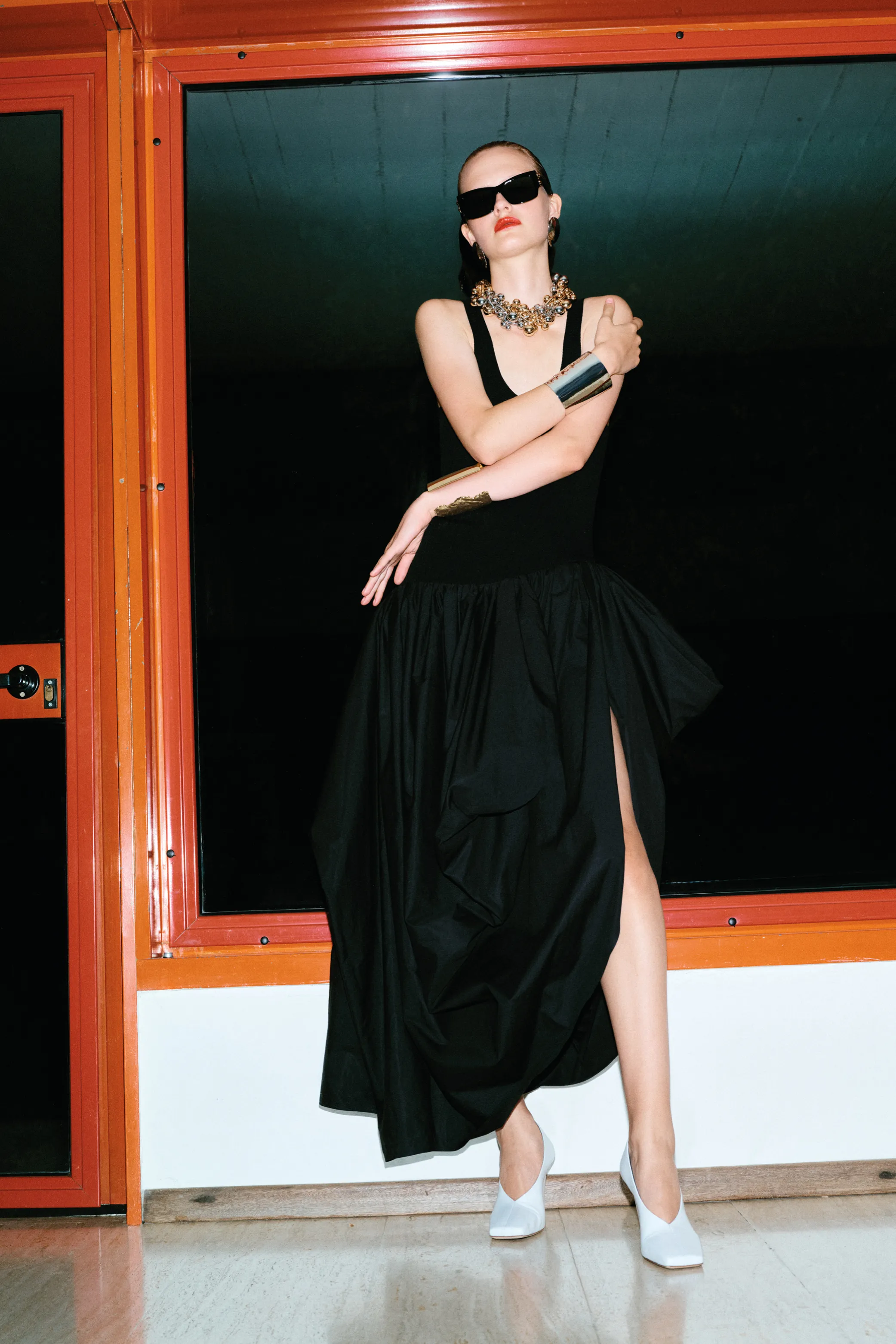 00010-sportmax-resort-2027-credit-brand.jpg