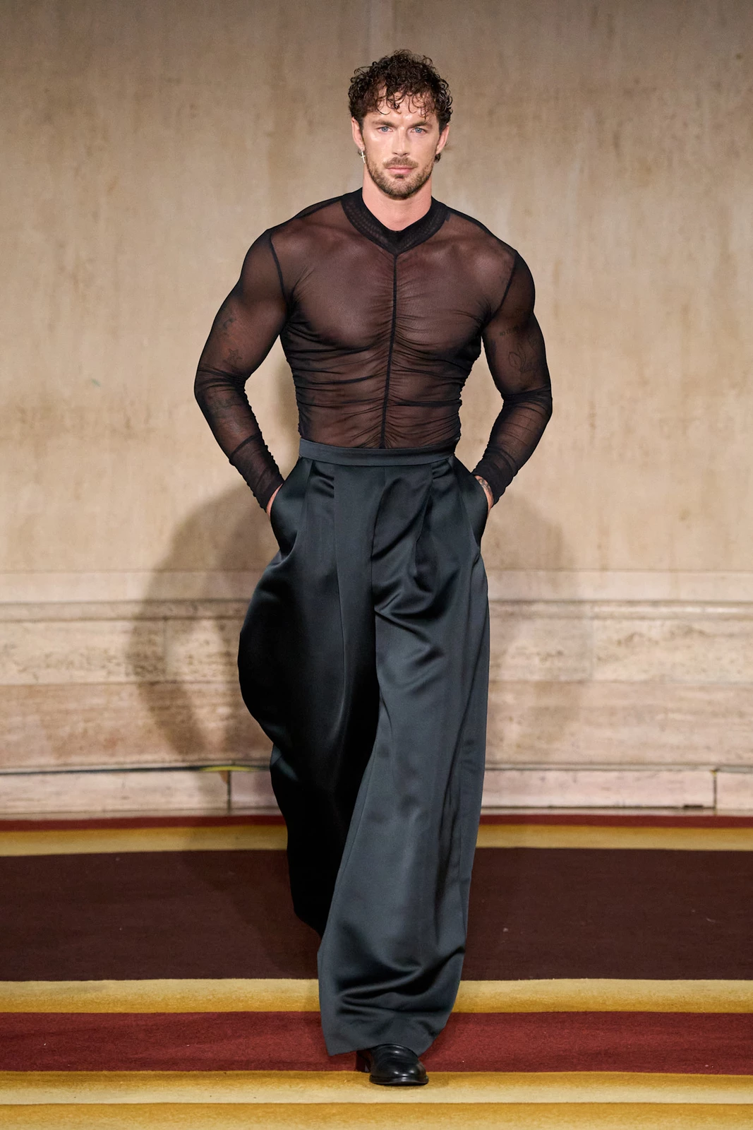 Siriano S27 008