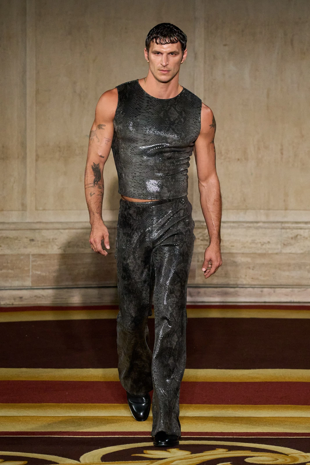 Siriano S27 021
