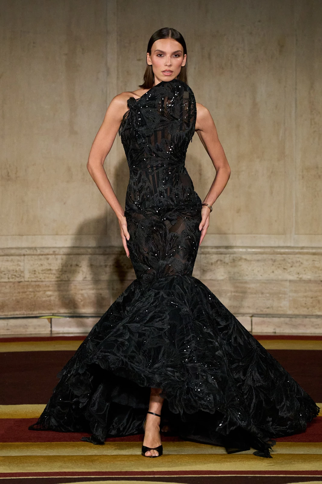 Siriano S27 035