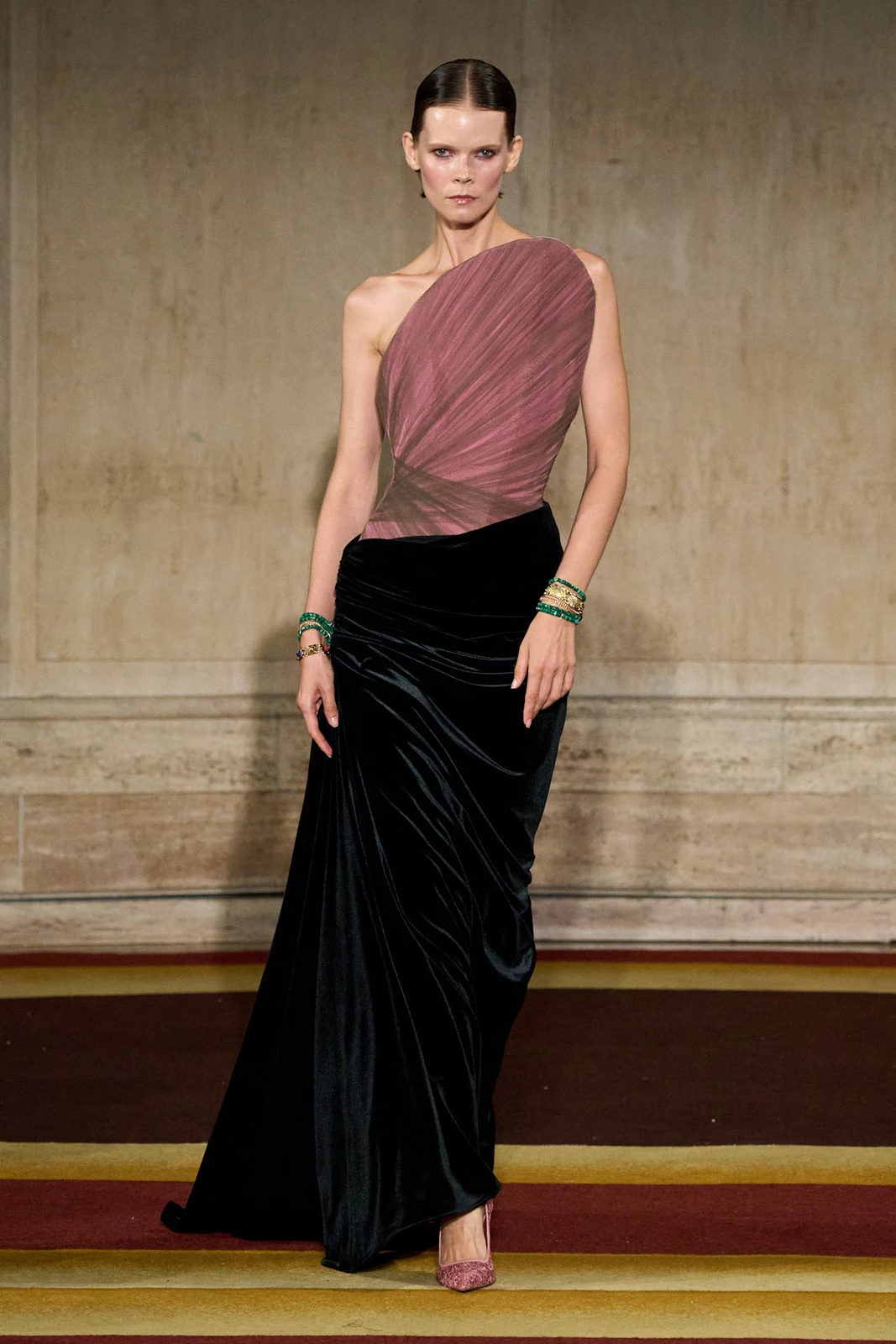 Siriano S27 037