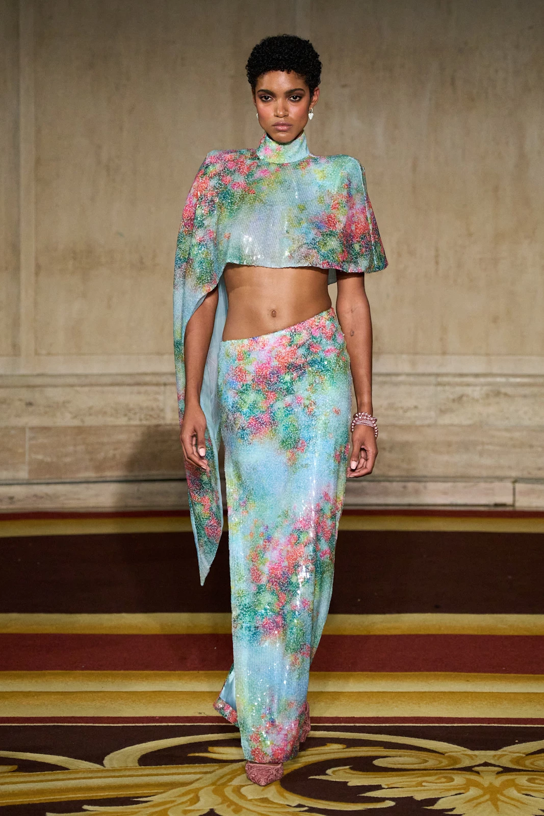 Siriano S27 044
