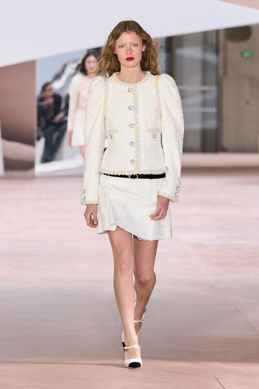 Chanel HC S25 002