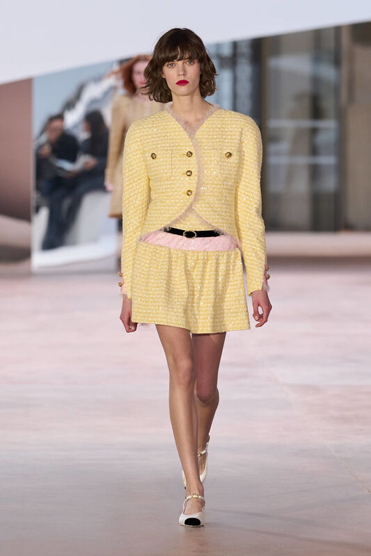 Chanel HC S25 007