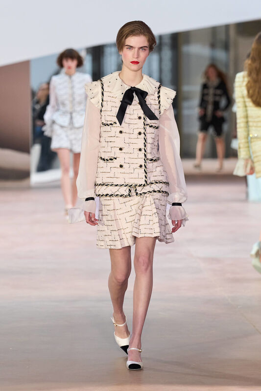 Chanel HC S25 033