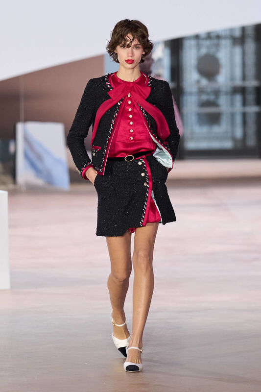 Chanel HC S25 036