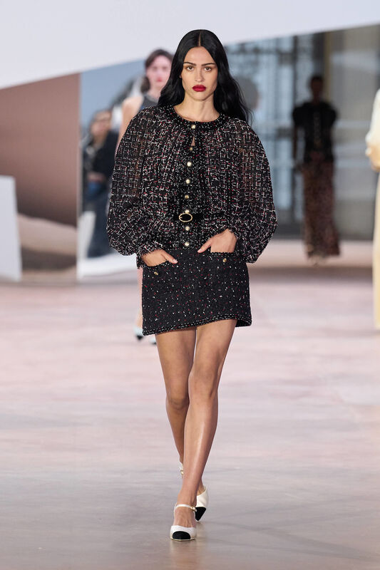 Chanel HC S25 038