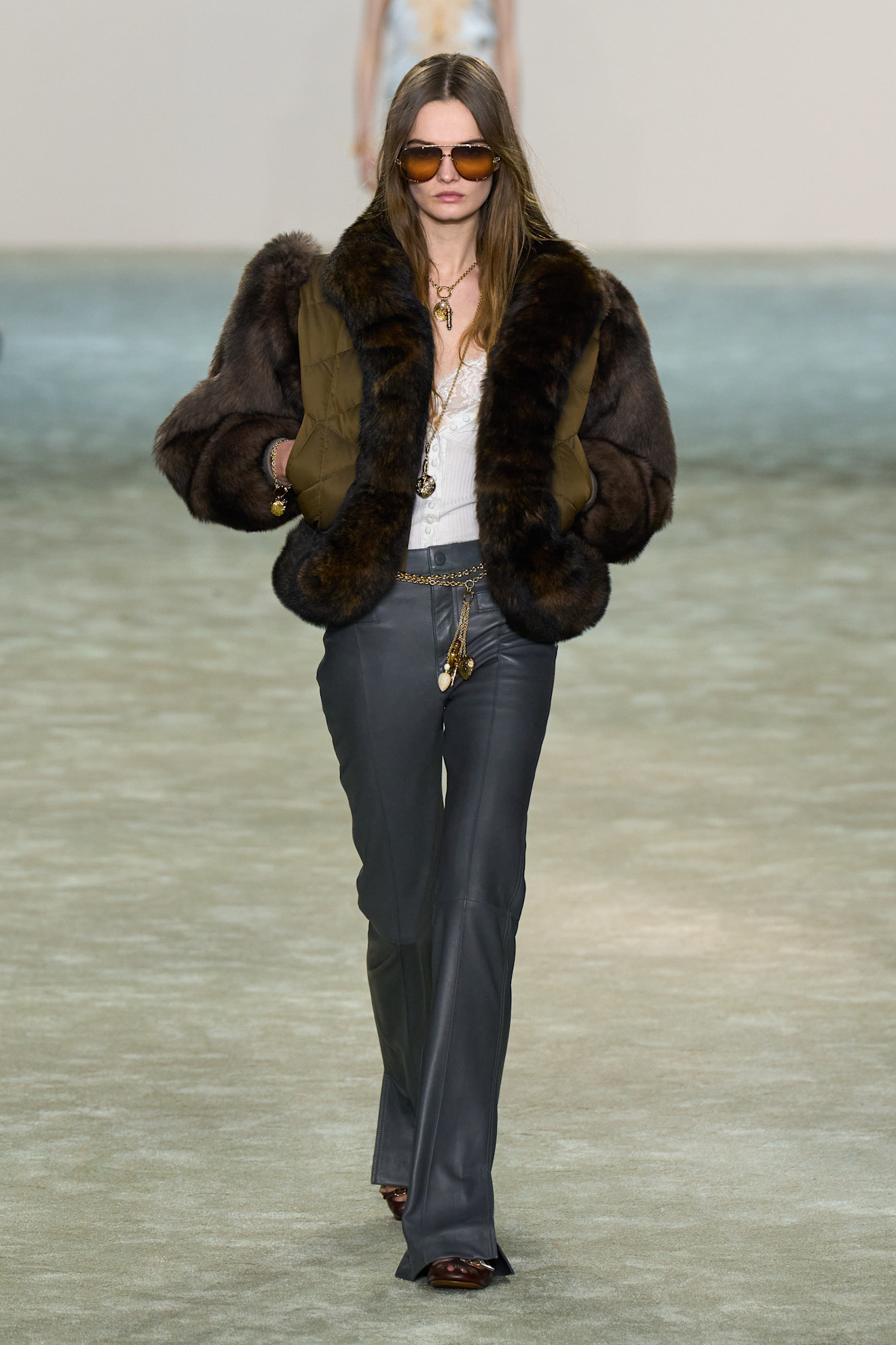 Chloe F25 019