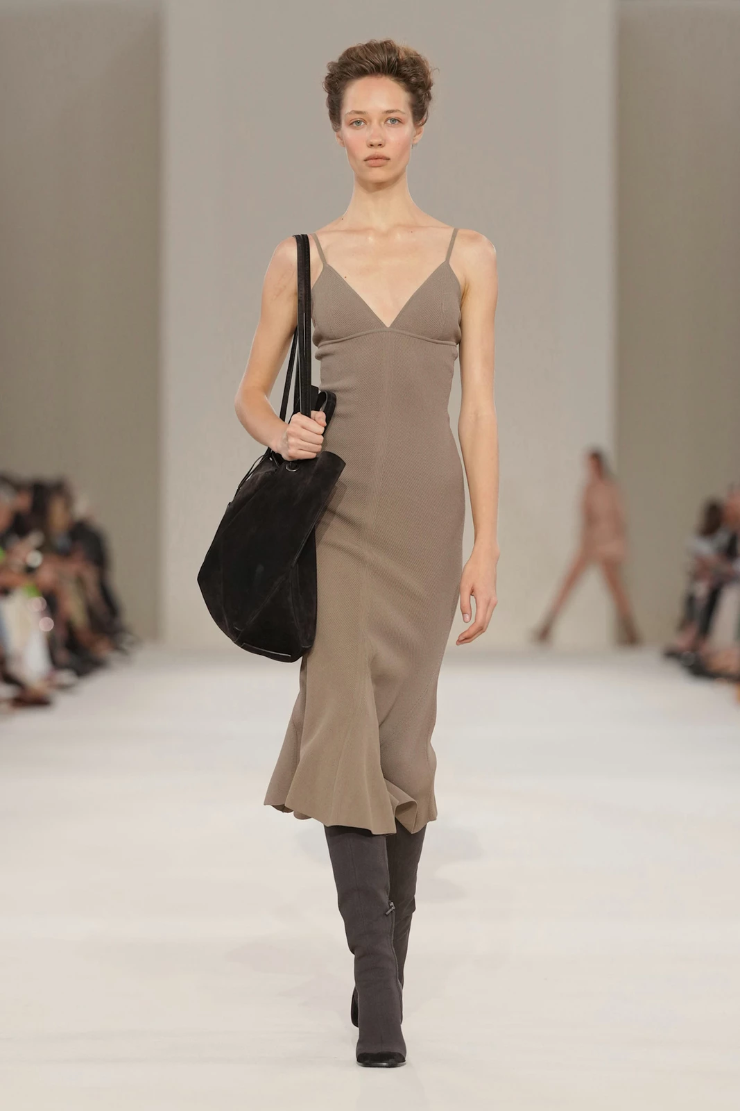 Max Mara S27 004